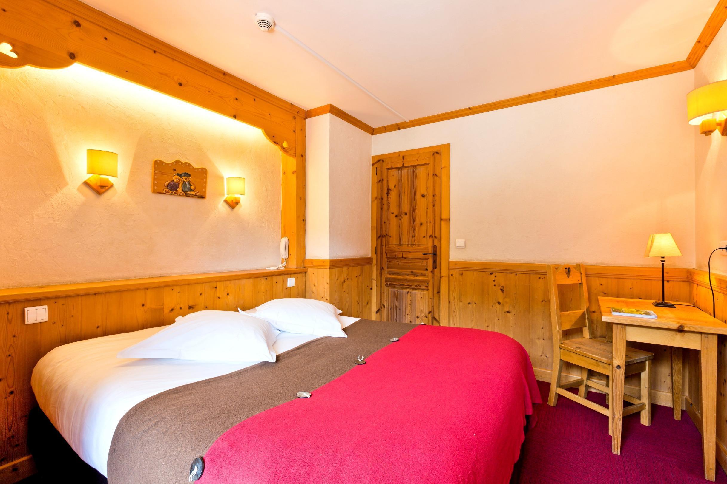 Logis La Croix-Saint-Maurice Ξενοδοχείο Le Grand-Bornand Εξωτερικό φωτογραφία