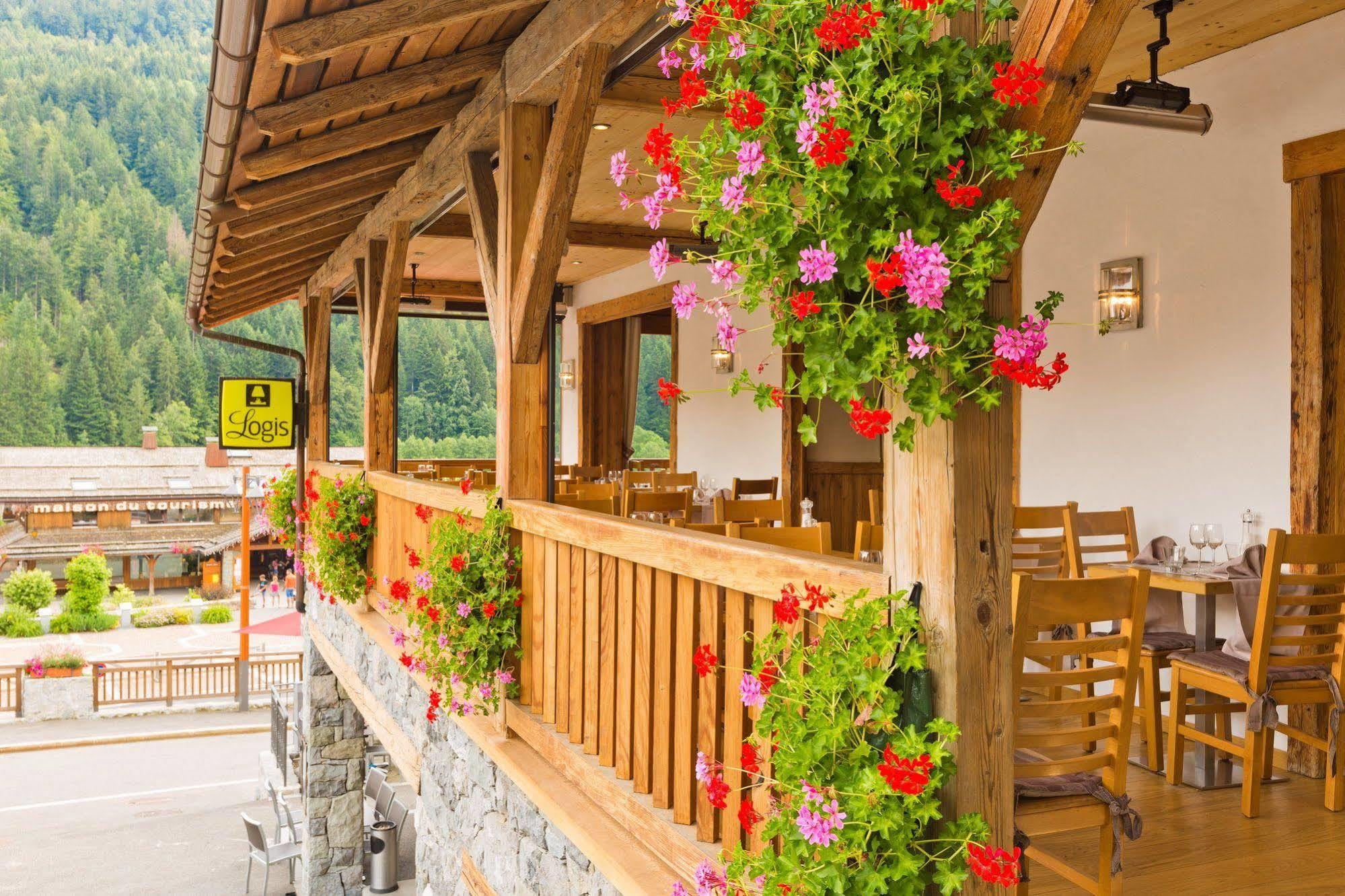 Logis La Croix-Saint-Maurice Ξενοδοχείο Le Grand-Bornand Εξωτερικό φωτογραφία